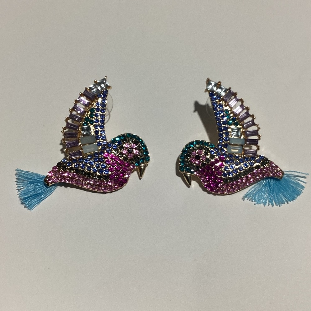 🐦‍⬛Beautiful GoldTone Rhinestone EmBellished Hummingbird Post Back Drop …